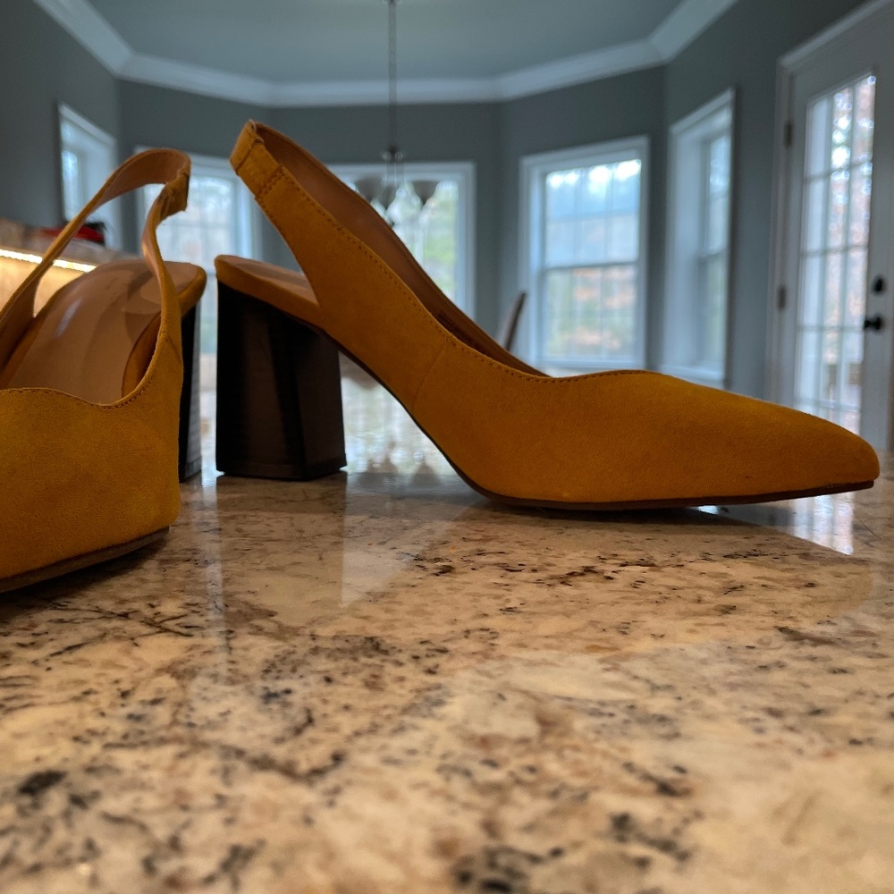 Ann Taylor heels